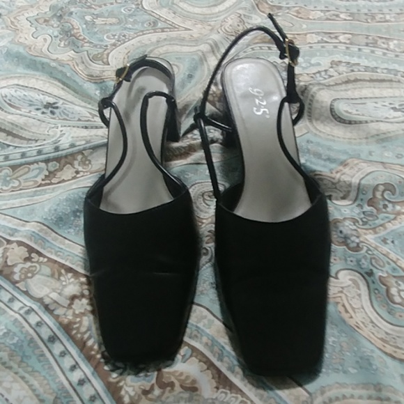 Ladies 9 2 5 black heels - Picture 1 of 5
